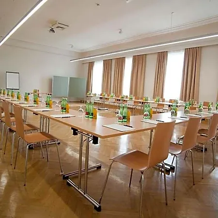 Cityhotel D&c St.poelten Hotel 4*